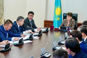 
                    Реализацию программы «Ауыл аманаты» на 2024 год обсудили в Правительстве
                