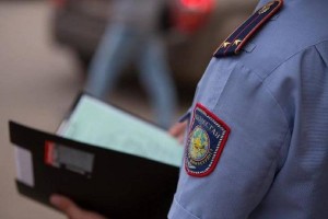 
                    Мать троих детей повесилась у них на глазах в Алматы
                
