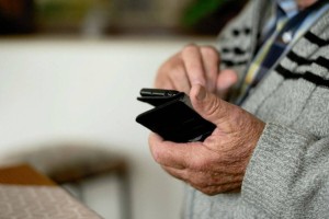 11 тысяч долларов отдал пенсионер за «спасение» внучки в Шымкенте