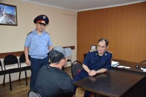 Совершившего побег опасного преступника задержали в Караганде