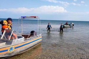 
                    Целую семью из восьми человек спасли на Капшагайском водохранилище
                
