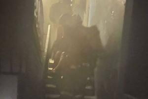 В Усть-Каменогорске 80 человек эвакуировали из-за сильного задымления в доме