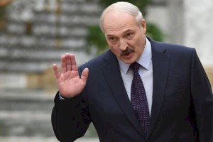
                    Лукашенко пообещал уйти с поста президента «очень скоро»
                