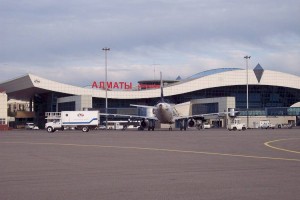
                    Самолет задымился в аэропорту Алматы
                