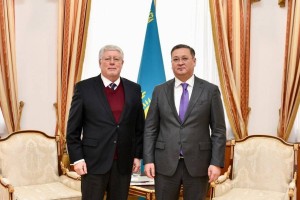 Глава МИД Казахстана и посол России обсудили перспективы развития сотрудничества