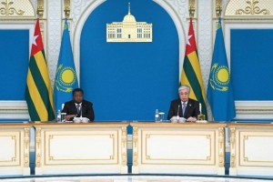 
                    Лидеры Казахстана и Того провели брифинг для представителей СМИ
                