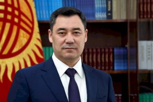 
                    Президент Кыргызстана поручил ускорить темпы вакцинации населения
                