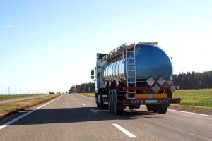 
                    Казахстан продлевает запрет на вывоз дизтоплива автотранспортом
                