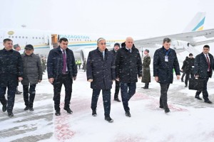 
                    Токаев прибыл в Минск
                