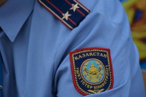В Костанае сотрудник полиции задержан за распространение синтетических наркотиков