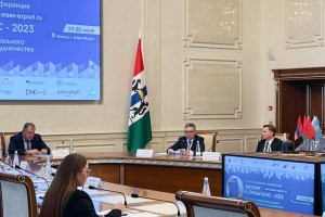 
                    О возможностях для бизнеса приграничья в рамках ЕАЭС рассказал Бахыт Султанов
                