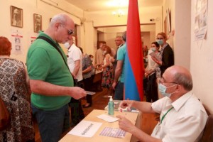 
                    Все избиркомы приступили к работе на парламентских выборах в Армении
                