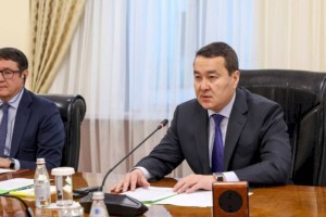 
                    Казахстан рассматривает увеличение поставок нефти в Китай
                