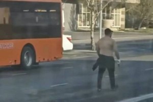 Пьяный мужчина с ножом разгуливал по Павлодару