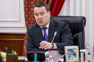 
                    Смаилов поручил  проработать проблемные вопросы в горно-металлургической отрасли
                