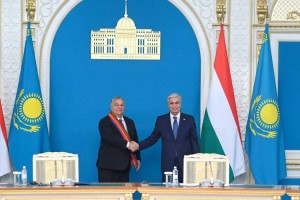 
                    Виктор Орбан награжден орденом «Достык»
                