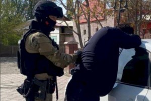 В Жетысу задержана преступная группа, вымогавшая деньги у бизнесмена