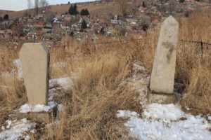 В Алматы разграбили могилы на Кенсайском кладбище