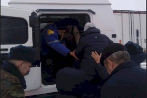 
                    За сутки на автодорогах Актюбинской области было спасено 23 человека
                