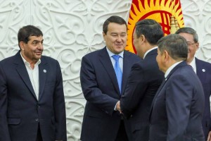 
                    Алихан Смаилов встретился с Президентом Кыргызстана
                