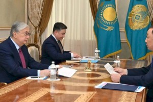 
                    Председатель правления «Қазақстан темір жолы» рассказал Президенту о планах развития компании
                
