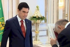
                    Туркменский президент удостоился очередного высокого  статуса
                