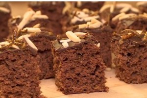 
                    Высокая кухня: В ЕС разрешили есть мучных червей
                