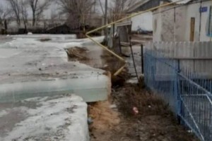 
                    В ЗКО из подтопленного села эвакуируют жителей
                