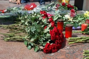 
                    В Кыргызстане объявлен траур по погибшим в ходе баткенского конфликта
                