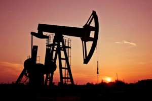 В ОПЕК+ решили сократить суточную добычу нефти