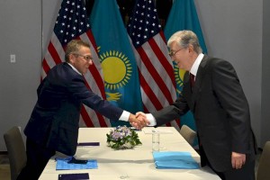 
                    Касым-Жомарт Токаев встретился с президентом Eurasia Group Яном Бреммером
                