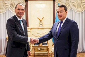 
                    Премьер-министр обсудил участие ЕБРР в новых экономических реформах в Казахстане
                