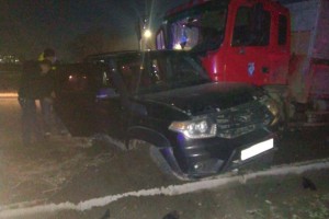 
                    Четверо человек пострадали в столкновении грузовика с внедорожником на трассе в Талдыкоргане
                