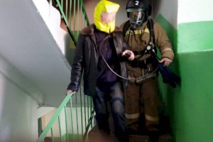 
                    Пожар в пятиэтажке Экибастуза: из огня спасены 20 человек
                