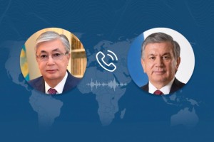 Касым-Жомарт Токаев поздравил Шавката Мирзиёева с днем рождения