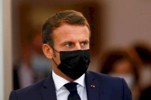 
                    Макрон заявил об угрозе нового типа мировой войны из-за вакцин
                
