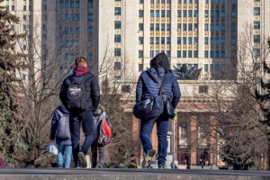 
                    Иностранным студентам разрешили въезд в Россию
                