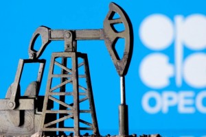 
                    ОПЕК+ продолжит увеличивать уровень добычи нефти
                