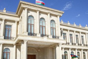
                    Алихан Смаилов встретился с Президентом Азербайджана
                