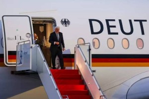 
                    Президент Германии прибыл в Казахстан с госвизитом
                