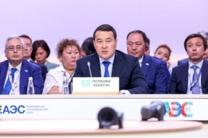 
                    ЕАЭС должен развиваться в экономической плоскости, считает Алихан Смаилов
                
