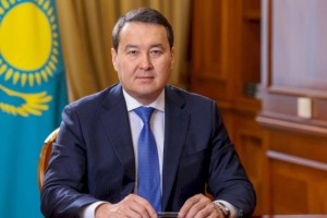 
                    Алихан Смаилов прибыл в Сочи
                