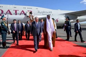 
                    Касым-Жомарт Токаев встретил эмира Катара в аэропорту Астаны
                