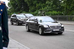 
                    Касым-Жомарт Токаев прибыл в Кремлевский дворец
                