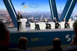 
                    Президент Казахстана высказался о концептуальной и идеологической основе в ЕАЭС
                