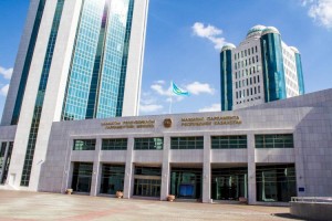 
                    Мажилис взял в работу проект закона о выплатах детям из Нацфонда
                