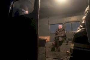 В Алтае спасатели эвакуировали из горящей квартиры шестерых человек