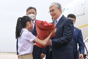 
                    Президент Казахстана прибыл с государственным визитом в Китай
                