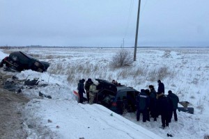 Смертельное ДТП на севере Казахстана: двое погибших и восемь раненых