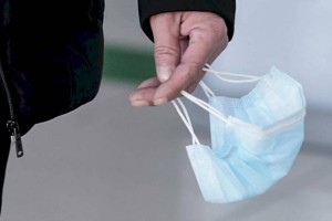 
                    В Германии ужесточили требования к медицинским маскам для туристов
                